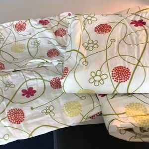 Two 100% cotton twin size duvet covers with pillow shams